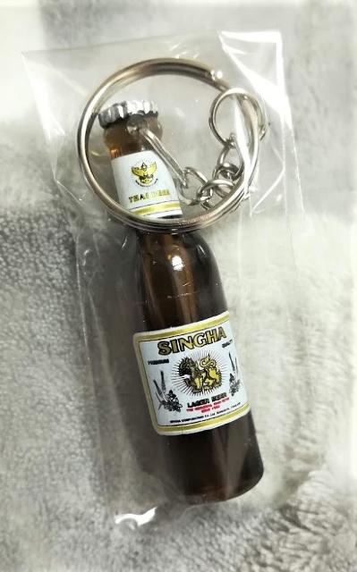 ミニチュア★チャンビール1本★瓶★キーホルダー★ < 男性ファッション  ミニチュア★チャンビール1本★瓶★キーホルダー★  < 男性ファッションの