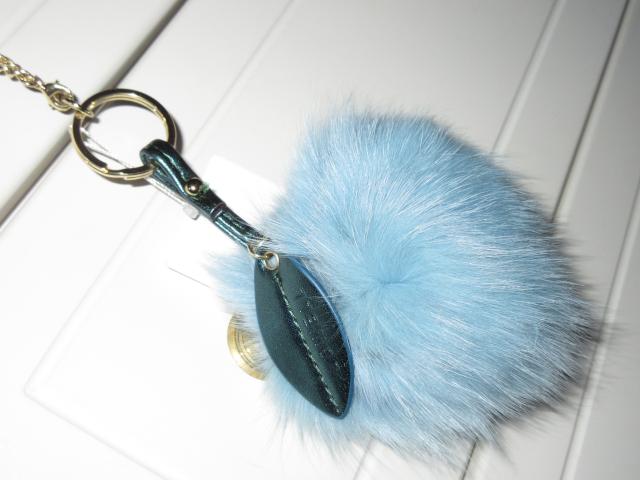 タグ付☆アップルチャーム*リンゴファーキーホルダー(ブルー) < 女性ファッション  タグ付☆アップルチャーム*リンゴファーキーホルダー(ブルー) < 女性ファッションの