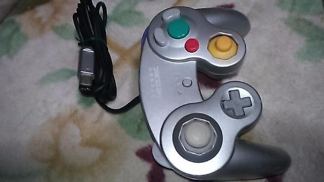 ゲームキューブ コントローラー シルバー 純正品   動作確認済 < ゲーム本体/ソフト  ゲームキューブ コントローラー シルバー 純正品   動作確認済  < ゲーム本体/ソフトの