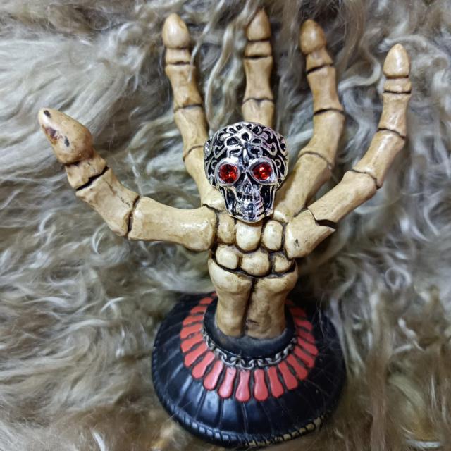 新品★メンズ★レッドアイスカルリング/18号 < 男性アクセサリー/時計  新品★メンズ★レッドアイスカルリング/18号 < 男性アクセサリー/時計の