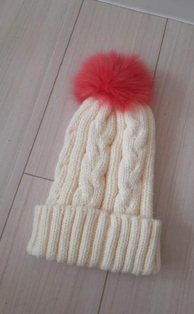 新品■フォックスファーポンポン ピンク ホワイト ケーブル ニット帽 帽子 < 女性ファッション 新品■フォックスファーポンポン ピンク ホワイト ケーブル ニット帽 帽子 < 女性ファッションの