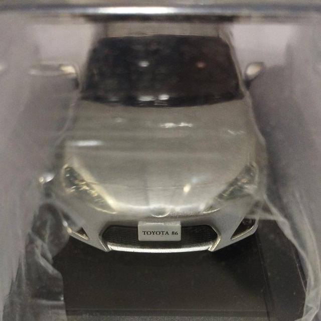 トヨタ 86 カラーサンプル 非売品 シルバー 1/30 < ホビー  トヨタ 86 カラーサンプル 非売品 シルバー 1/30 < ホビーの
