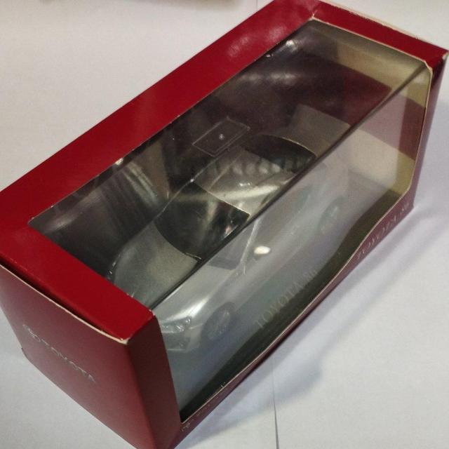 トヨタ 86 カラーサンプル 非売品 シルバー 1/30 < ホビー  トヨタ 86 カラーサンプル 非売品 シルバー 1/30 < ホビーの