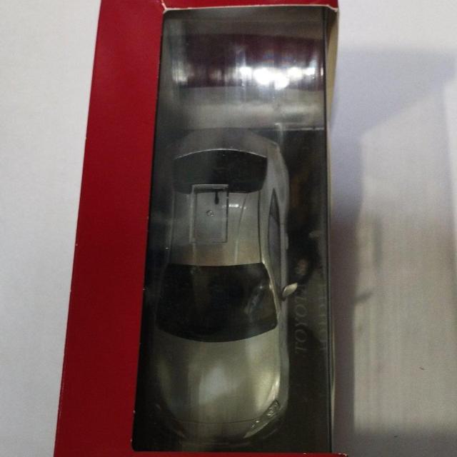 トヨタ 86 カラーサンプル 非売品 シルバー 1/30 < ホビー  トヨタ 86 カラーサンプル 非売品 シルバー 1/30 < ホビーの