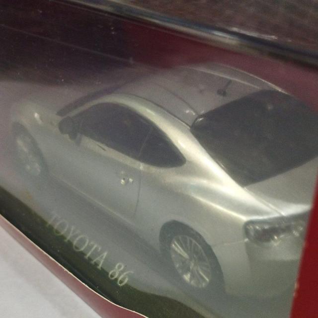 トヨタ 86 カラーサンプル 非売品 シルバー 1/30 < ホビー  トヨタ 86 カラーサンプル 非売品 シルバー 1/30 < ホビーの