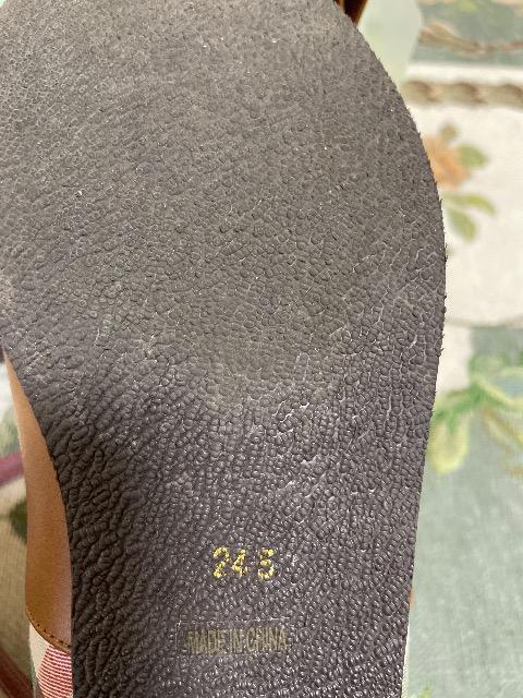 �A�[�m���h�p�[�}�[:�V���[�g�u�[�c