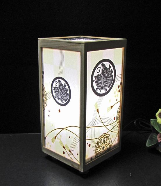 ★家紋の宿り木=「丸に揚羽蝶」(家紋変更可)/至福の明り・温もりのひととき/LED・檜枠造・フイルム加工・軽量/ < 家電/AV  ★家紋の宿り木=「丸に揚羽蝶」(家紋変更可)/至福の明り・温もりのひととき/LED・檜枠造・フイルム加工・軽量/  < 家電/AVの