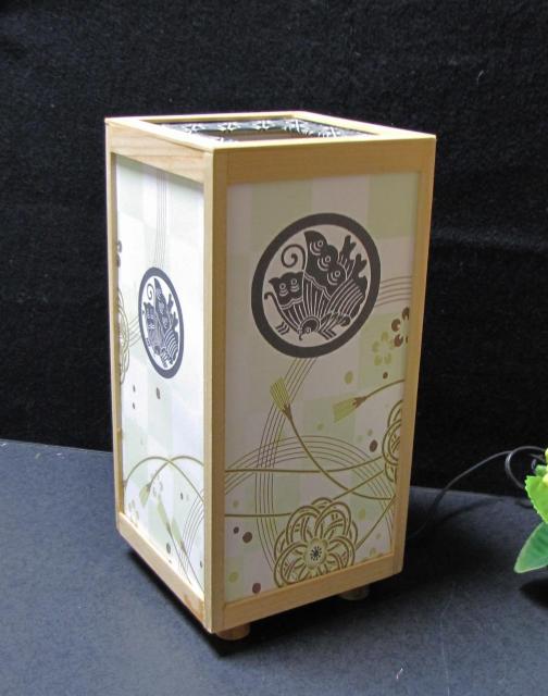 ★家紋の宿り木=「丸に揚羽蝶」(家紋変更可)/至福の明り・温もりのひととき/LED・檜枠造・フイルム加工・軽量/ < 家電/AV  ★家紋の宿り木=「丸に揚羽蝶」(家紋変更可)/至福の明り・温もりのひととき/LED・檜枠造・フイルム加工・軽量/ < 家電/AVの