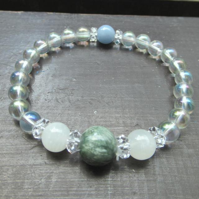 セラフィナイトxエンジェライトxムーンストーンブレスレット < 女性アクセサリー/時計 セラフィナイトxエンジェライトxムーンストーンブレスレット < 女性アクセサリー/時計の