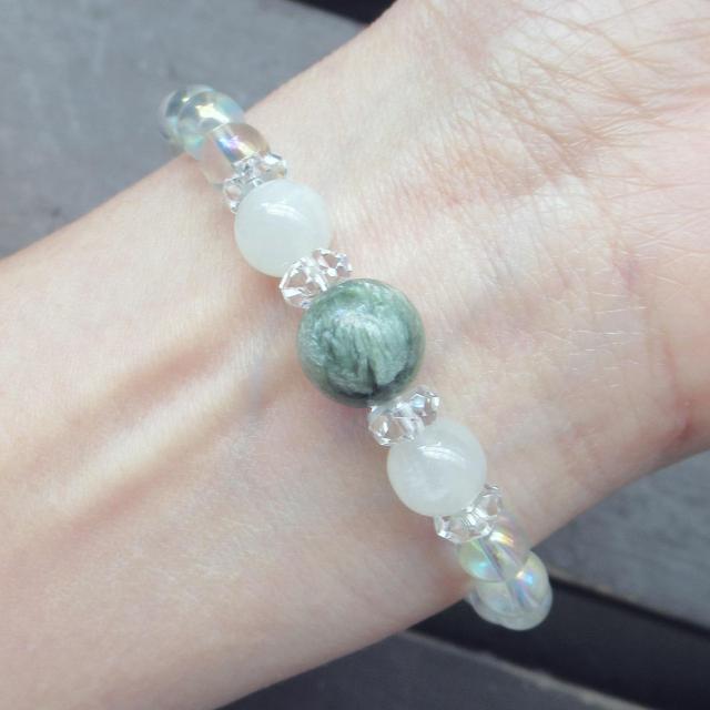 セラフィナイトxエンジェライトxムーンストーンブレスレット < 女性アクセサリー/時計 セラフィナイトxエンジェライトxムーンストーンブレスレット < 女性アクセサリー/時計の