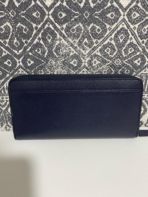 yVilzMICHAEL KORS Eht@Xi[ z EHbg  uh 
