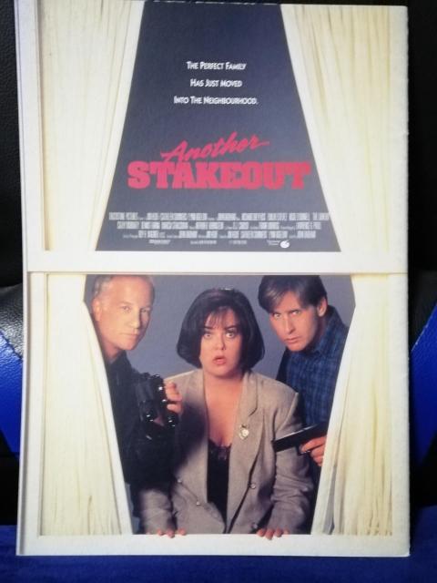 【映画パンフレット】張り込み プラス リチャード・ドレファス主演 < CD/DVD/ビデオ 【映画パンフレット】張り込み プラス リチャード・ドレファス主演 < CD/DVD/ビデオの