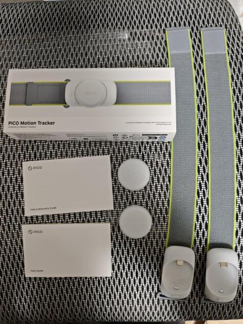 PICO Motion Tracker 2個 < PC本体/周辺機器 PICO Motion Tracker 2個 < PC本体/周辺機器の