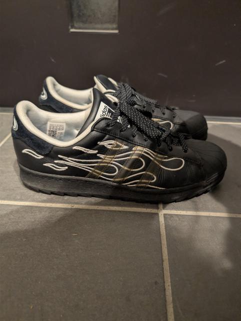 adidas/�A�f�B�_/�X�j�[�J�[/�C/SUPERSTAR/�X�[�p�[�X�^�[/�t�@�C�A�[�p�^�[��/US12/30cm/�A���J�W �� �u�����h�� 