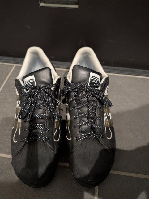 adidas/�A�f�B�_/�X�j�[�J�[/�C/SUPERSTAR/�X�[�p�[�X�^�[/�t�@�C�A�[�p�^�[��/US12/30cm/�A���J�W �� �u�����h�� 