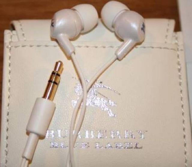 ʌڋq聚BURBERRY BLUE LABELmxeBCtH  uh 