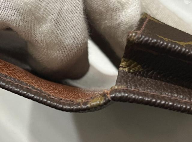 LOUIS VUITTON ルイヴィトン モノグラム 二つ折り長札入れ<USED>【送料無料】 < ブランド LOUIS VUITTON ルイヴィトン モノグラム 二つ折り長札入れ<USED>【送料無料】 < ブランドの