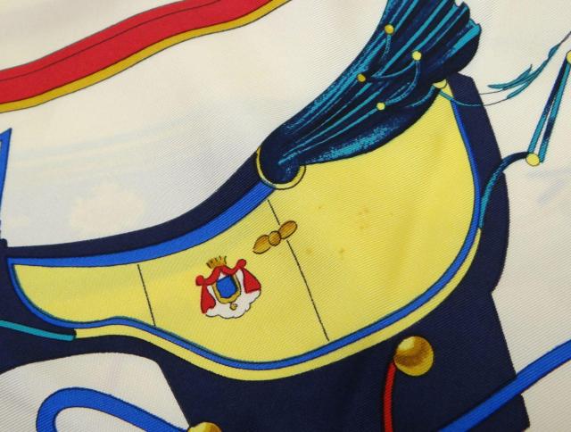 HERMES エルメス カレ90 SPRINGS 馬車柄 シルクスカーフ ホワイト系マルチカラー<USED>【送料無料】 < ブランド  HERMES エルメス カレ90 SPRINGS 馬車柄 シルクスカーフ ホワイト系マルチカラー<USED>【送料無料】 < ブランドの