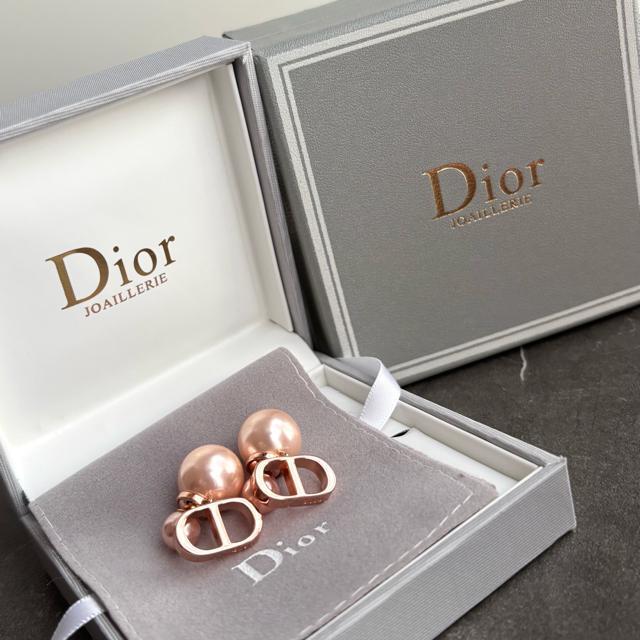 【美品】Dior Tribales ピアス ピンクパール ローズゴールド レディース 即日発送 < ブランド 【美品】Dior Tribales ピアス ピンクパール ローズゴールド レディース 即日発送 < ブランドの