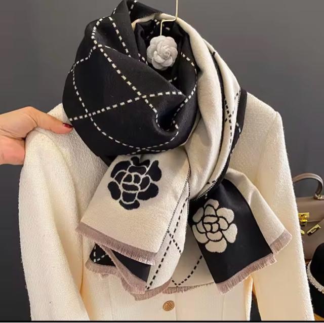 マフラー ショール 大判ストール リバーシブル 花 モチーフ・ ブランケット・スカーフ SALE 大人気 < 女性ファッション マフラー ショール 大判ストール リバーシブル 花 モチーフ・ ブランケット・スカーフ SALE 大人気 < 女性ファッションの