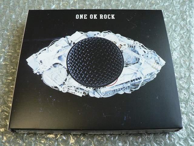 ONE OK ROCKwl~lxՁyCD+DVDzɂoi   ^gObY 
