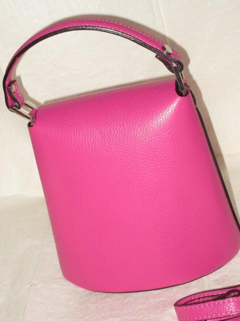 未使用☆牛革ワンハンドルハンドバッグ*2wayショルダー*ピンク < 女性ファッション  未使用☆牛革ワンハンドルハンドバッグ*2wayショルダー*ピンク < 女性ファッションの