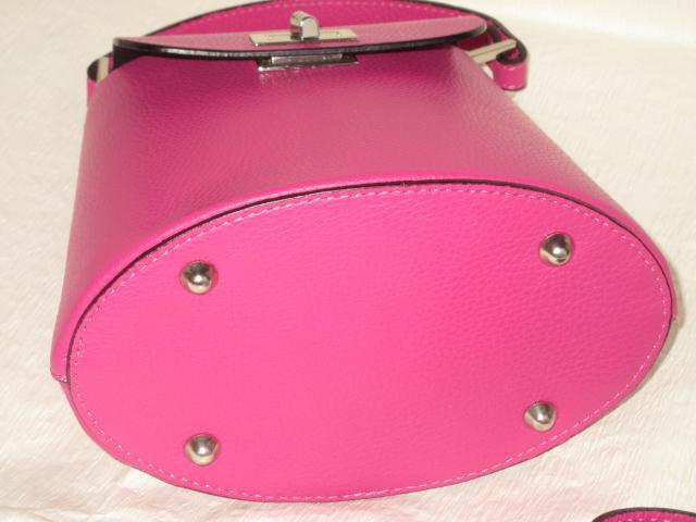 未使用☆牛革ワンハンドルハンドバッグ*2wayショルダー*ピンク < 女性ファッション  未使用☆牛革ワンハンドルハンドバッグ*2wayショルダー*ピンク < 女性ファッションの