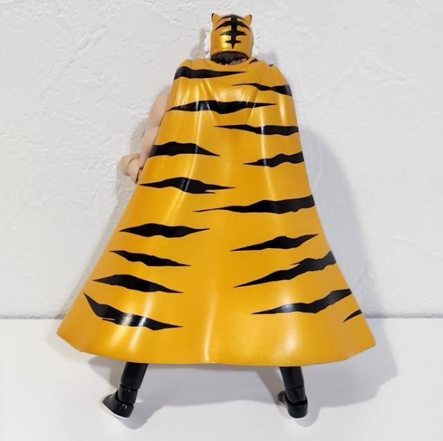 タイガーマスク フィギュアーツ バンダイ タイガーマスク フィギュア (開封品) < アニメ/コミック/キャラクター  タイガーマスク フィギュアーツ バンダイ タイガーマスク フィギュア (開封品) < アニメ/コミック/キャラクターの