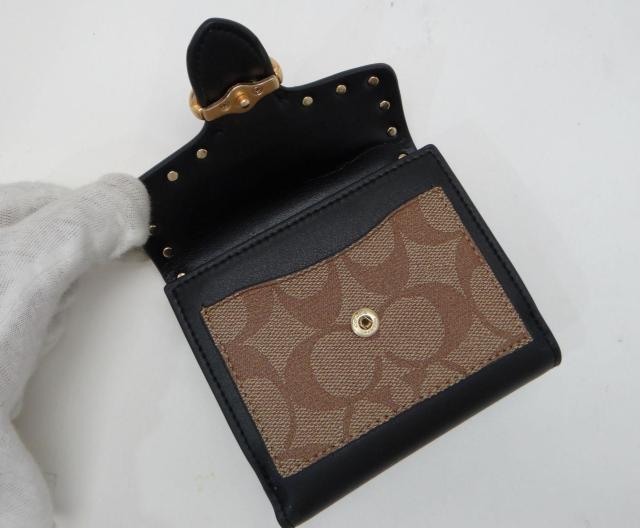 コーチ シグネチャー ジョージア スタッズ PVC×レザー Wホック財布 テラコッタマルチカラー<USED>【送料無料】 < ブランド コーチ シグネチャー ジョージア スタッズ PVC×レザー Wホック財布 テラコッタマルチカラー<USED>【送料無料】 < ブランドの