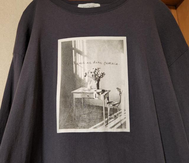 レイカズン○サイズF○フォトプリントTシャツ○チャコールグレー○ < ブランド  レイカズン○サイズF○フォトプリントTシャツ○チャコールグレー○ < ブランドの