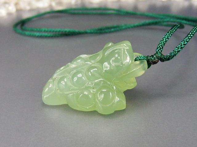 金運開運天然石ひすいネフライト金蟾3D彫りペンダント緑糸ネックレス < 女性アクセサリー/時計  金運開運天然石ひすいネフライト金蟾3D彫りペンダント緑糸ネックレス < 女性アクセサリー/時計の