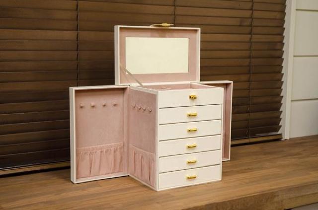 【送料無料】ジュエリーボックス 宝石 アクセサリー入れ ケース 大容量 アウトレット < インテリア/ライフ  【送料無料】ジュエリーボックス 宝石 アクセサリー入れ ケース 大容量 アウトレット < インテリア/ライフの