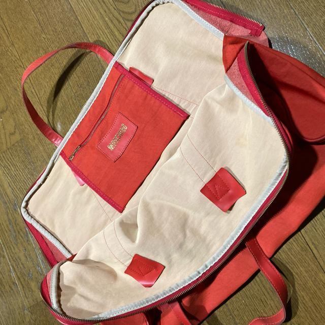 激レア モスキーノ MOSCHINO ナイロンブリーフケース レッド < ブランド  激レア モスキーノ MOSCHINO ナイロンブリーフケース レッド < ブランドの