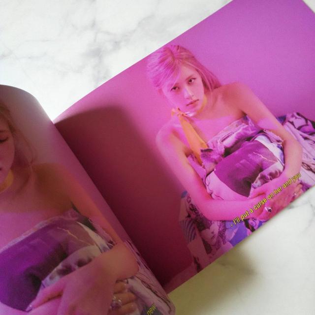 -R-:ROSE (BLACKPINK)★【封入特典】98Pフォトブック1冊 < タレントグッズ -R-:ROSE (BLACKPINK)★【封入特典】98Pフォトブック1冊 < タレントグッズの