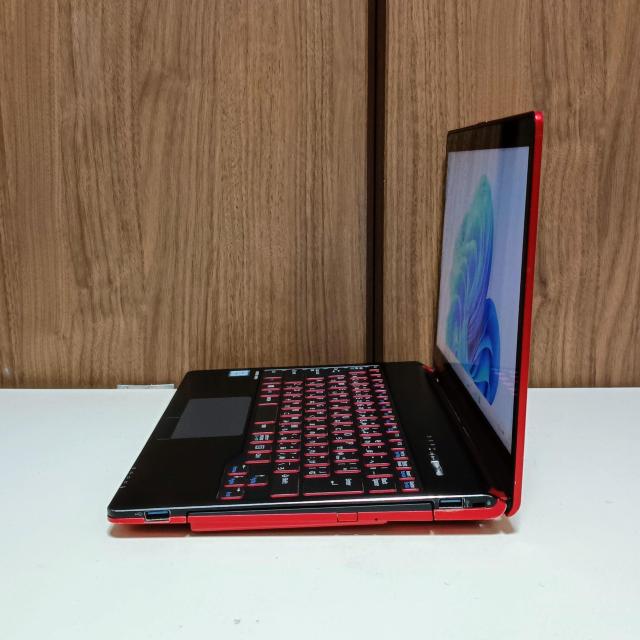 FUJITSU LIFEBOOK Corei5 ������8GB SSD256GB Windows11 Web�J���� DVD ���𑜓x �� PC�{��/���Ӌ@��� 