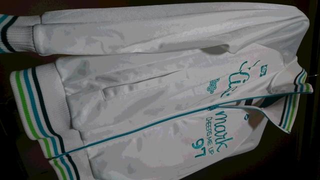 Kissmark  W[W gbNWPbg  ~^bN  uh 