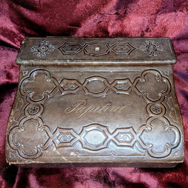 アンティーク 本革 レターボックス 骨董品 美術品 BOX 箱 ケース < インテリア/ライフ  アンティーク 本革 レターボックス 骨董品 美術品 BOX 箱 ケース < インテリア/ライフの