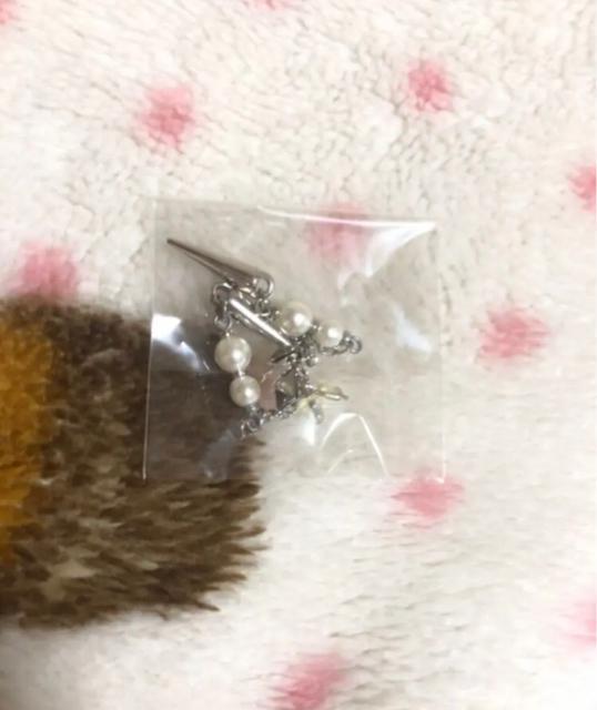 新品未使用 カッコイイシルバーピアス < 女性アクセサリー/時計  新品未使用 カッコイイシルバーピアス < 女性アクセサリー/時計の