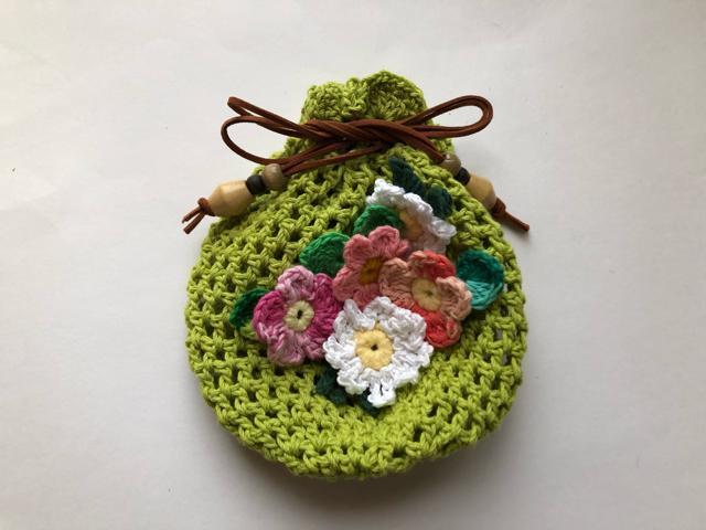 ハンドメイド ポーチ 真っ白なマーガレットとカラフルお花♪ コットン リンネル < 女性ファッション  ハンドメイド ポーチ 真っ白なマーガレットとカラフルお花♪ コットン リンネル < 女性ファッションの