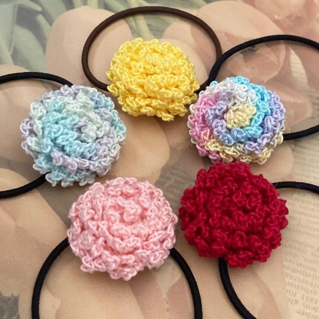 ハンドメイド レース編み お花モチーフのヘアゴム(ピンポンマム) < 女性ファッション  ハンドメイド レース編み お花モチーフのヘアゴム(ピンポンマム) < 女性ファッションの