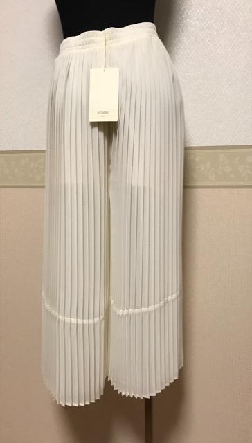 VONDEL プリーツパンツ  白  日本製 未使用 タグ付き < 女性ファッション  VONDEL プリーツパンツ  白  日本製 未使用 タグ付き < 女性ファッションの