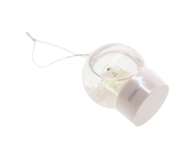 シャネル ノベルティ N°5 ロー ミニスノードーム L'EAU 香水瓶 ストラップ付き CHANEL BEAUTE【正規品】 < ブランド  シャネル ノベルティ N°5 ロー ミニスノードーム L'EAU 香水瓶 ストラップ付き CHANEL BEAUTE【正規品】 < ブランドの