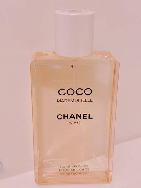CHANEL シャネル COCO MADEMOISELLE ココマドモアゼル ヴェルヴェット ボディオイル 200ml < ブランド  CHANEL シャネル COCO MADEMOISELLE ココマドモアゼル ヴェルヴェット ボディオイル 200ml  < ブランドの