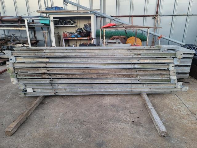 中古商品AXビーム ペコ 型枠保持材 トラス スラブ 軽量鉄骨 ペコビームハンガー 梁材 鉄骨倉庫 車庫 単管パイプ 足場 仮設 < インテリア/ライフ 中古商品AXビーム ペコ 型枠保持材 トラス スラブ 軽量鉄骨 ペコビームハンガー 梁材 鉄骨倉庫 車庫 単管パイプ 足場 仮設 < インテリア/ライフの