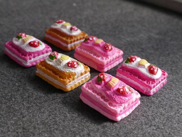 プラパーツ 手芸・アクセサリーパーツ クリームサンドクッキー 6個セット < 香水/コスメ/ネイル プラパーツ 手芸・アクセサリーパーツ クリームサンドクッキー 6個セット < 香水/コスメ/ネイルの