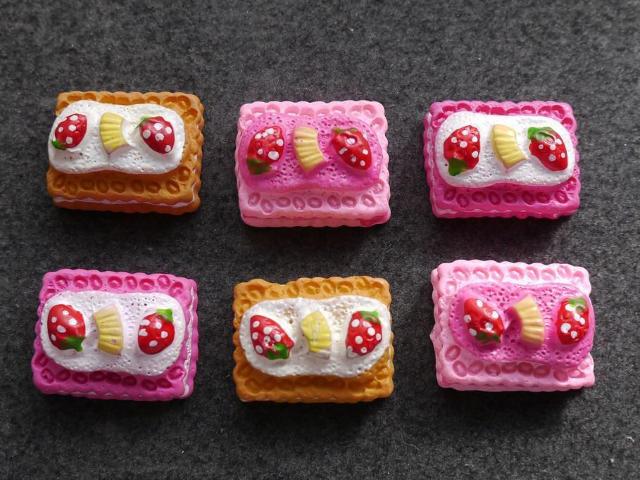 プラパーツ 手芸・アクセサリーパーツ クリームサンドクッキー 6個セット < 香水/コスメ/ネイル プラパーツ 手芸・アクセサリーパーツ クリームサンドクッキー 6個セット < 香水/コスメ/ネイルの