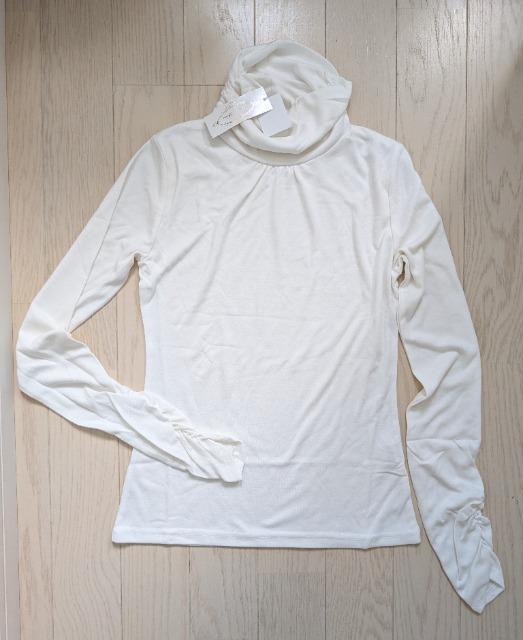 L★くしゅくしゅ袖★指穴★タートルネックトップス★新品★送料無料 < 女性ファッション L★くしゅくしゅ袖★指穴★タートルネックトップス★新品★送料無料 < 女性ファッションの