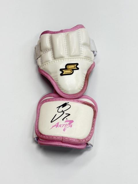 福岡ソフトバンクホークス】中村 晃選手 直筆サイン入りエルボーガード