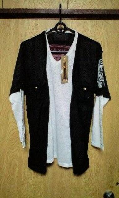 新品Roenロエン エンブレムスカル織レイヤードカットソー 46 < ブランド  新品Roenロエン エンブレムスカル織レイヤードカットソー 46 < ブランドの