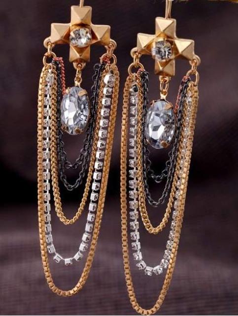 新品 ゴスロリ姫系アンティーク調ゴシック十字架ストーンピアス < 女性アクセサリー/時計  新品 ゴスロリ姫系アンティーク調ゴシック十字架ストーンピアス < 女性アクセサリー/時計の